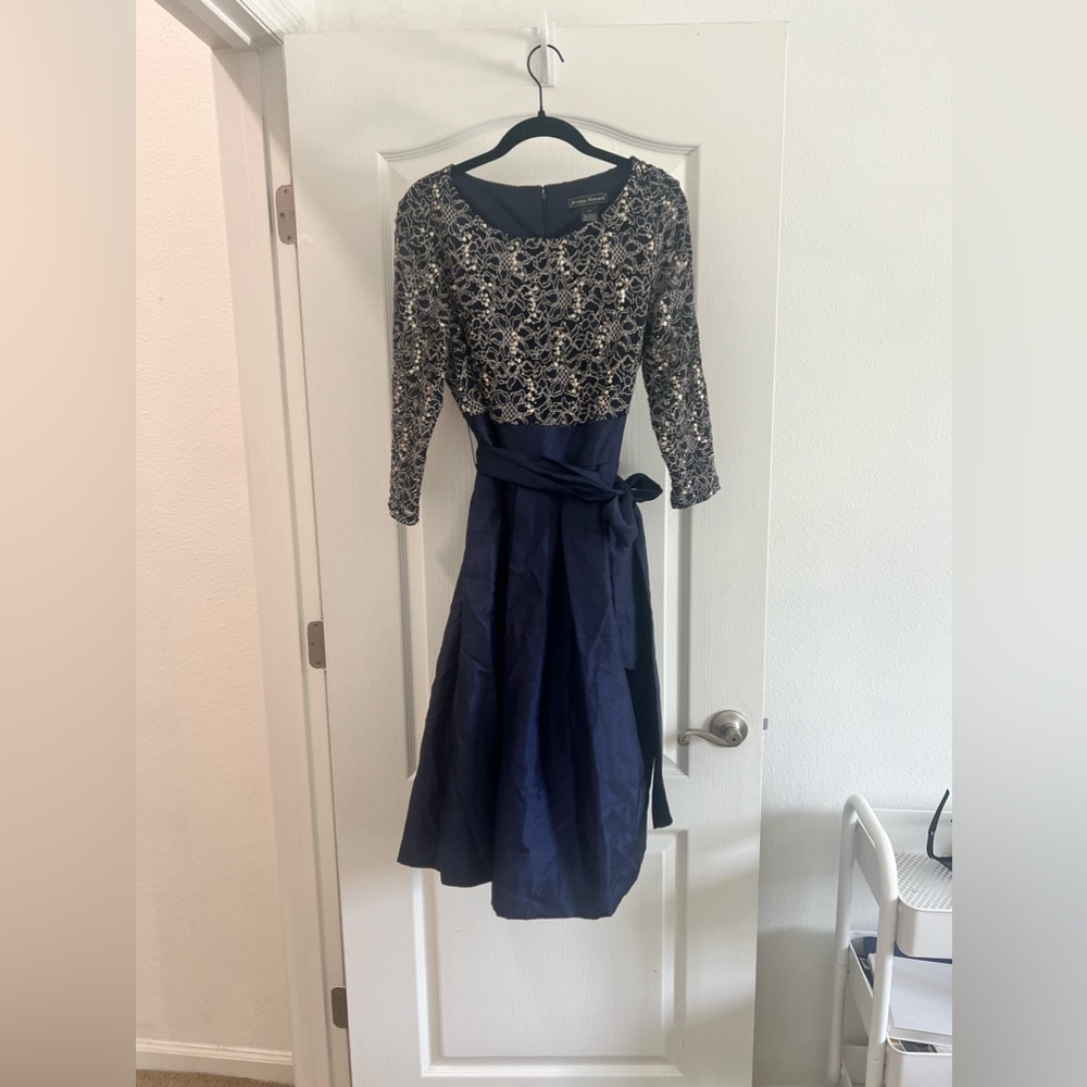 Jessica Howard Lace & Sequin Bodice Flare Dress SZ 10 - Picture 2 of 7
